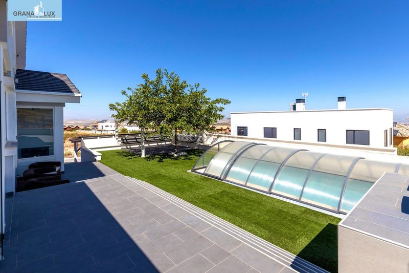 Foto b0fe6136-d5f7-4189-8b00-f59c841fe5c2. Chalet mit heizung parking pool in Dílar