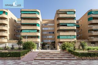 Pis  Calle del profesor agustín escribano 7. Piso con plaza de garaje cerrada junto a la inmaculada, frente a