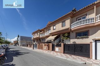 Casa a schiera  Calle de jerónimo de rueda 34. Casa en cullar vega con todas las comodidades a tu alcance.