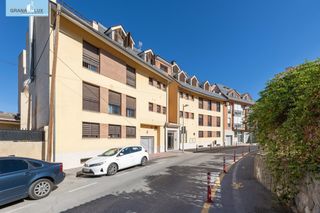 Etagenwohnung  Avenida madrid. Ático dúplex en el barrio de monachil.
