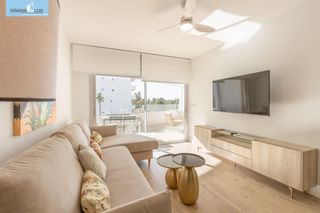 Appartement  Calle calle rector federico mayor zaragoza. Piso con gran terraza y vistas al campo de golf