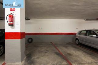 Parking coche en Camino de Ronda. Plaza de garaje en camino de ronda, junto gimnasio yo10