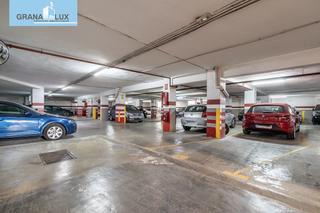 Parking coche en Calle fray luis de leon 2. Garaje a la venta en zona hipercor