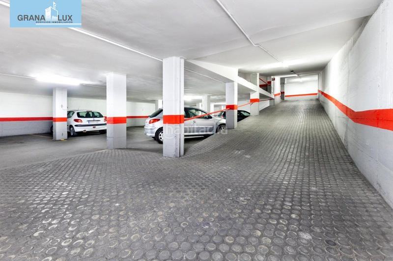 Foto d427b228-cefb-438e-ab33-1b75aca79c1e. Autoparkplatz in Centro - Sagrario Granada