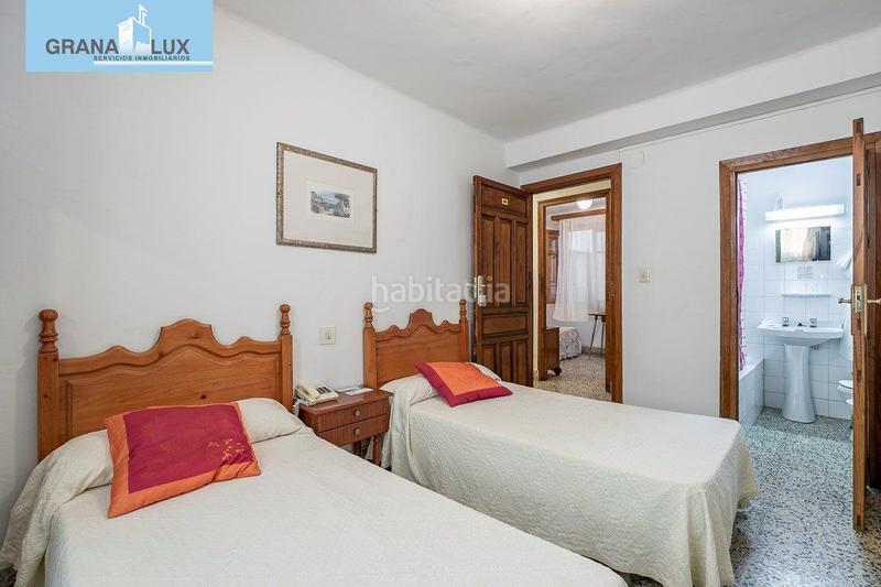 Foto 3435c219-acbd-44b5-b6a7-2ba3ae7228f3. Edificio hostal en Lanjarón