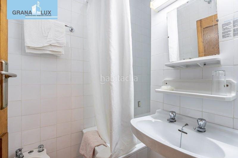 Foto 598cf436-e221-48f2-897a-63577f385e6c. Edificio hostal en Lanjarón