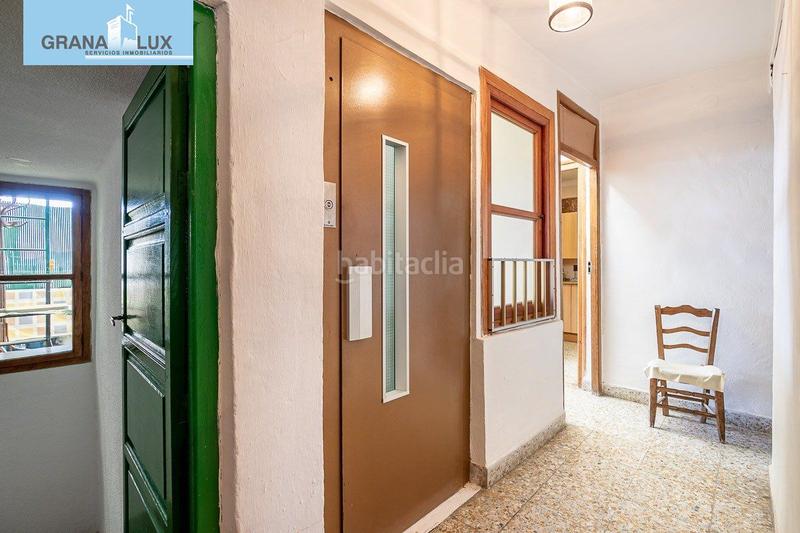 Foto 6eed02a9-7102-4dc3-89cc-6e23aefec556. Edificio hostal en Lanjarón