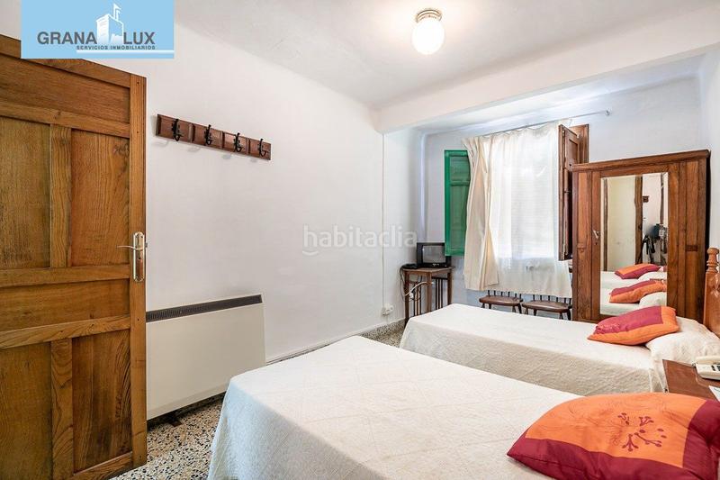 Foto 86e6f2f0-0dd2-43cc-abdf-bf4211fb2914. Edificio hostal en Lanjarón
