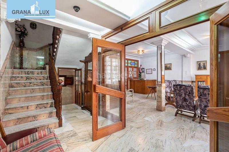 Foto a76e8559-67fe-4b7b-9f71-cfadd420b6ad. Edificio hostal en Lanjarón