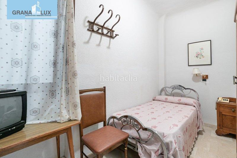 Foto c14bdf72-b9b3-4f04-8271-35f53304b45c. Edificio hostal en Lanjarón