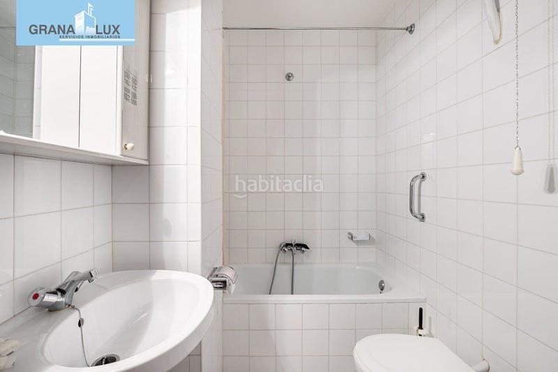 Foto d7dd4be7-b625-4fd8-aac5-37bceb5cb230. Edificio hostal en Lanjarón