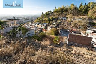 Terrain résidentiel à Crta. De la Sierra. Fantástico solar con alta edificabilidad en barranco del abogado