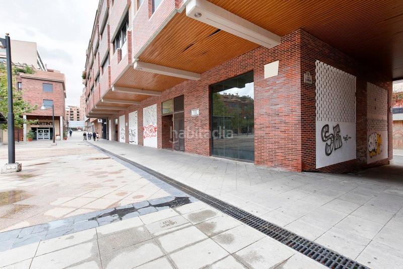 Foto 48ab8ee0-ac4c-4380-b681-cdbf1a422774. Local comercial a Plaza de Toros Granada