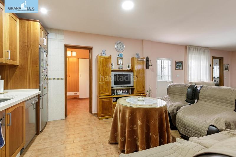 Foto bfaa773b-70e1-4192-9a7b-b2826625c14f. Casa  junto al pts en Barrio de Zaidín Granada