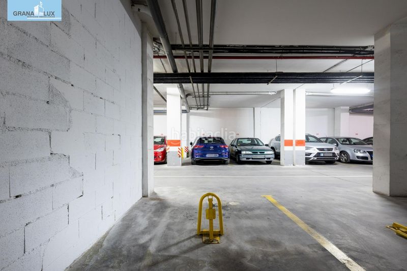 Foto ec7ba66b-b6b7-4f58-bf52-9b84e4724a85. Car parking in Cerrillo de Maracena - Periodistas Granada