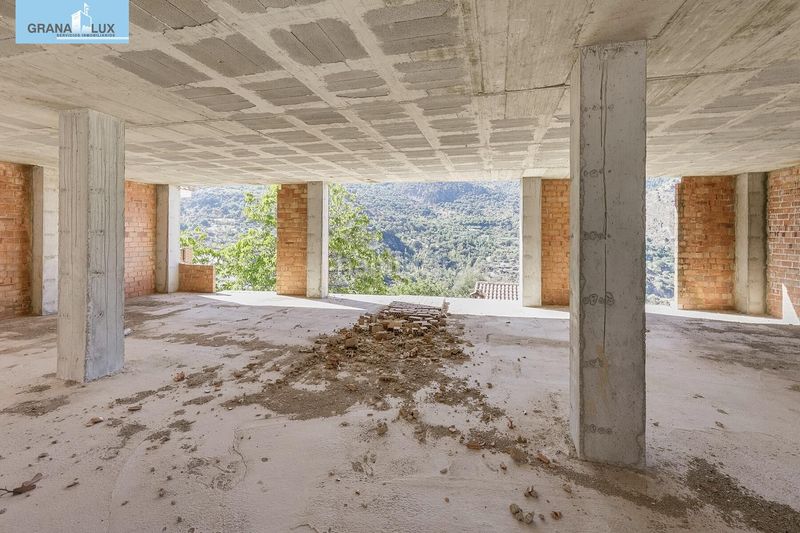 Foto 01853187-e76b-4075-a929-3c9ba059c991. Terreno residencial edificio en güejar sierra en Güéjar Sierra