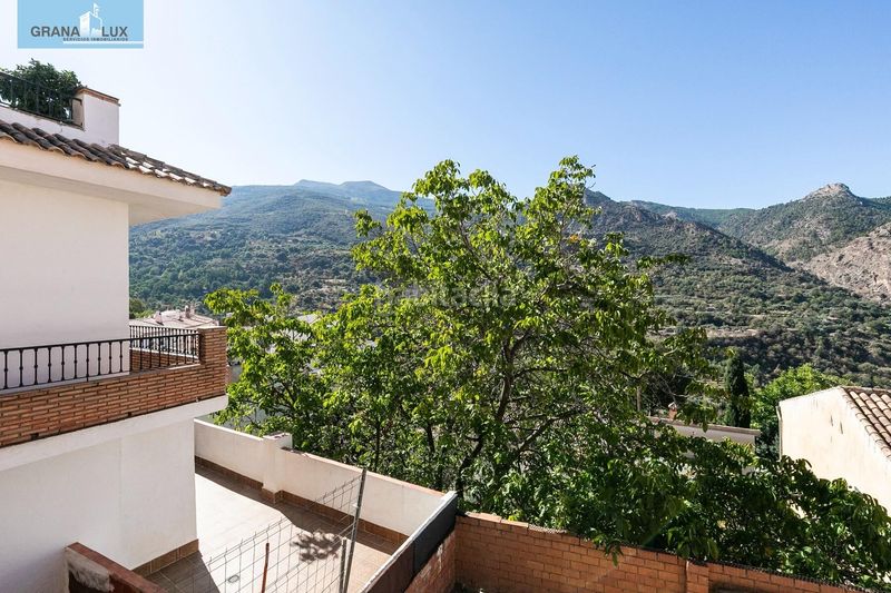 Foto 611eee51-e786-4797-8252-34bf09fc4c8f. Terreno residencial edificio en güejar sierra en Güéjar Sierra