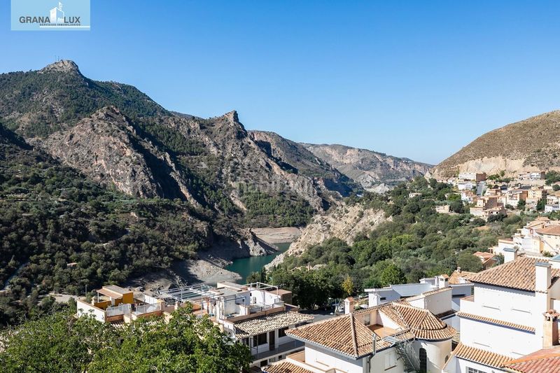 Foto d391171d-7a9c-4d90-8df5-34a3549977fc. Terreno residencial edificio en güejar sierra en Güéjar Sierra
