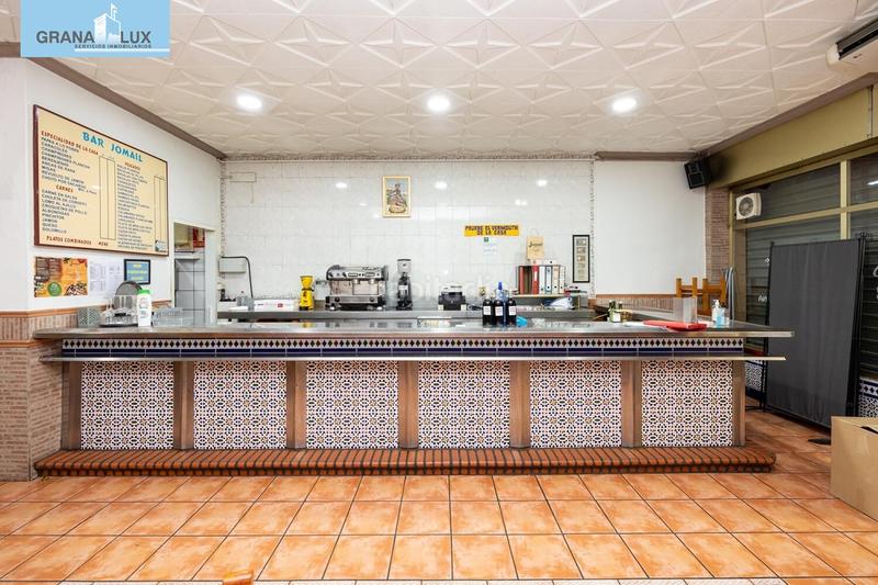 Foto 27d1f006-4fda-4b8d-81ee-4cc68ec905d3. Local comercial local con restaurante instalado y licencia. en Granada