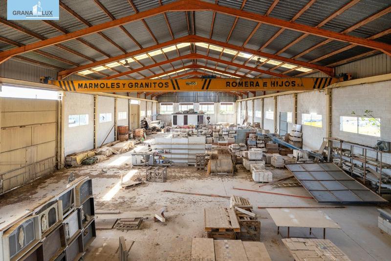 Foto 52a940f8-1406-421e-ad36-6d6afddda7f4. Nau industrial a calle pinos puente 48 a Atarfe