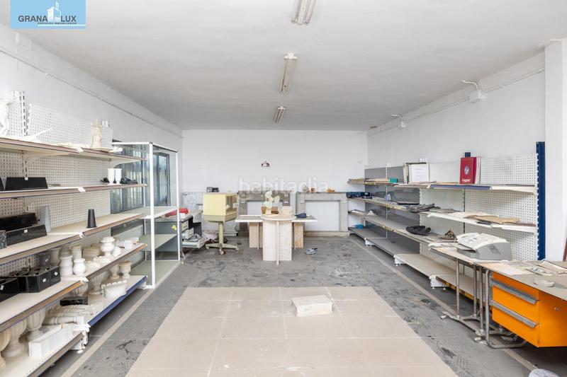 Foto 82244f22-2641-42a5-9f52-00f8a082d28d. Nau industrial a calle pinos puente 48 a Atarfe