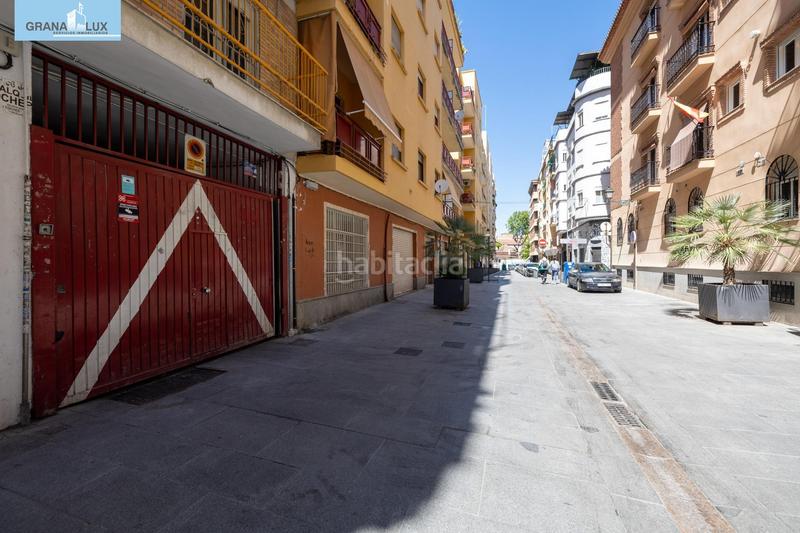 Foto f88af772-1d84-45b7-bf89-820f0e950d73. Car parking in Camino de Ronda Granada