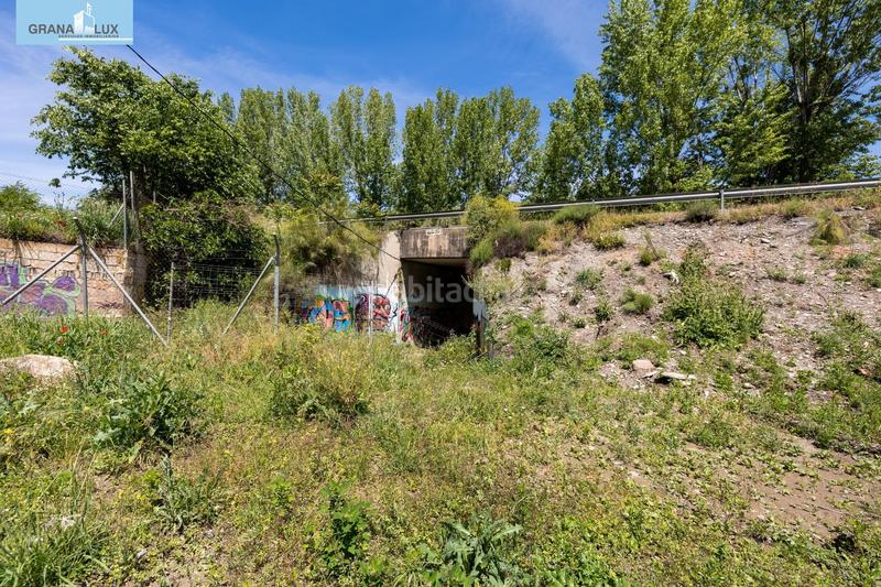 Foto b3aa3ec1-0c4f-4aa4-acd0-72fce3a2c6a5. Rural plot in Cenes de la Vega