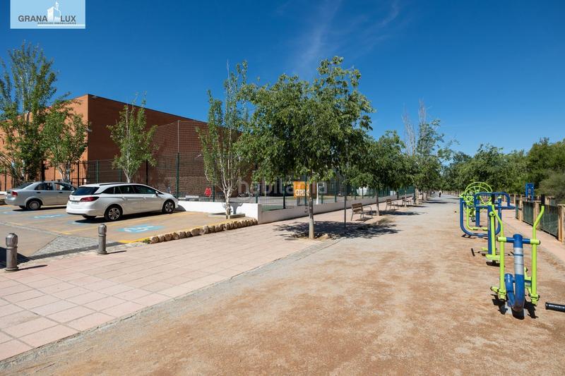 Foto e69c9177-14ff-41a0-ab86-08d519cfe1bb. Rural plot in Cenes de la Vega