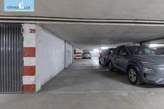 Parking coche  Avenida andalucia. Estupenda plaza de garaje super bien situada en villarejo!! por