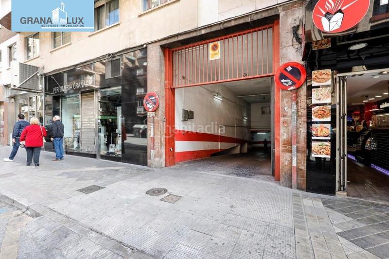 Foto 6b5ffbaf-e864-4909-9d3a-37ee27a18b54. Parking voiture dans Camino de Ronda Granada