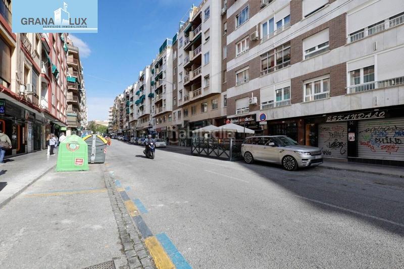 Foto d78960a3-74a7-4bf4-b3b3-df24dd8897c5. Parking voiture dans Camino de Ronda Granada