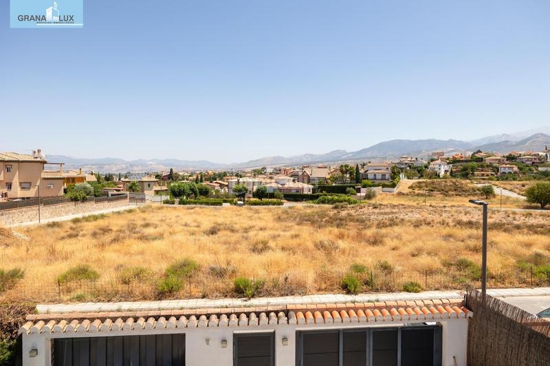 Foto 46adc178-d423-49df-8350-ebdbc0fda399. Chalet descubre tu villa de lujo ! chalet independiente con piscina privada en Otura