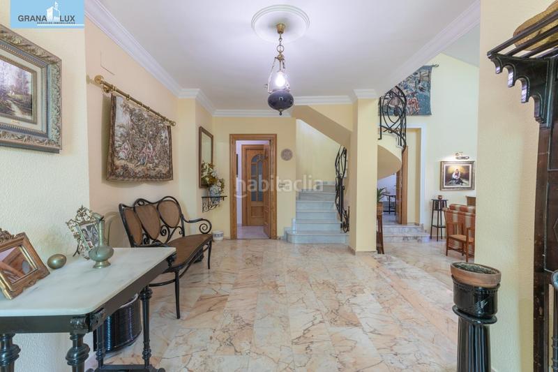 Foto 5fb140b5-dbb9-4db4-9586-f840d012b0cd. Chalet magnifico chalet con amplio jardines y piscina en cortijo del aire! en Albolote