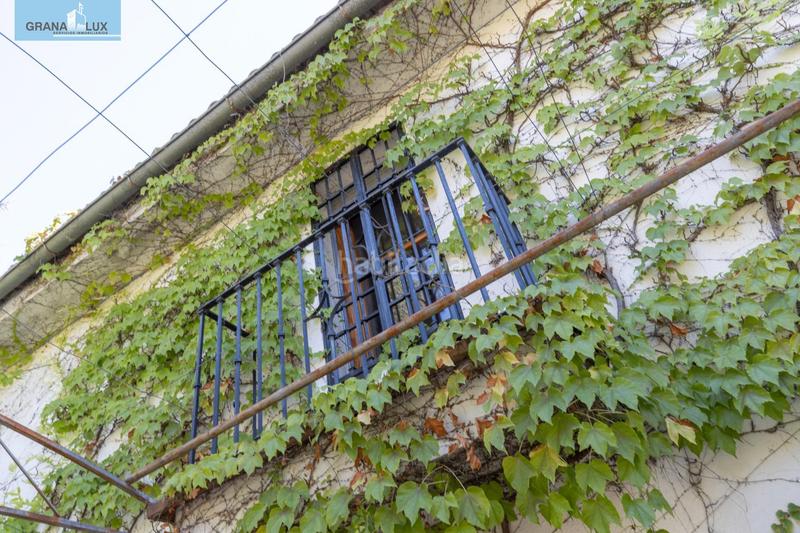 Foto aa103b00-43d0-4770-a0d5-f534141a5bc9. Chalet magnifico chalet con amplio jardines y piscina en cortijo del aire! en Albolote