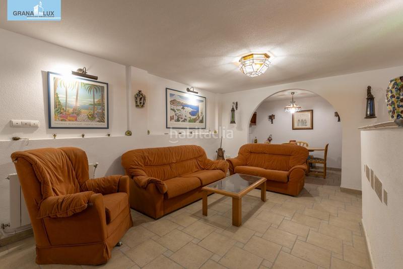 Foto eee0fa31-28e2-4b8d-9958-a7e8ea1000e8. Chalet magnifico chalet con amplio jardines y piscina en cortijo del aire! en Albolote