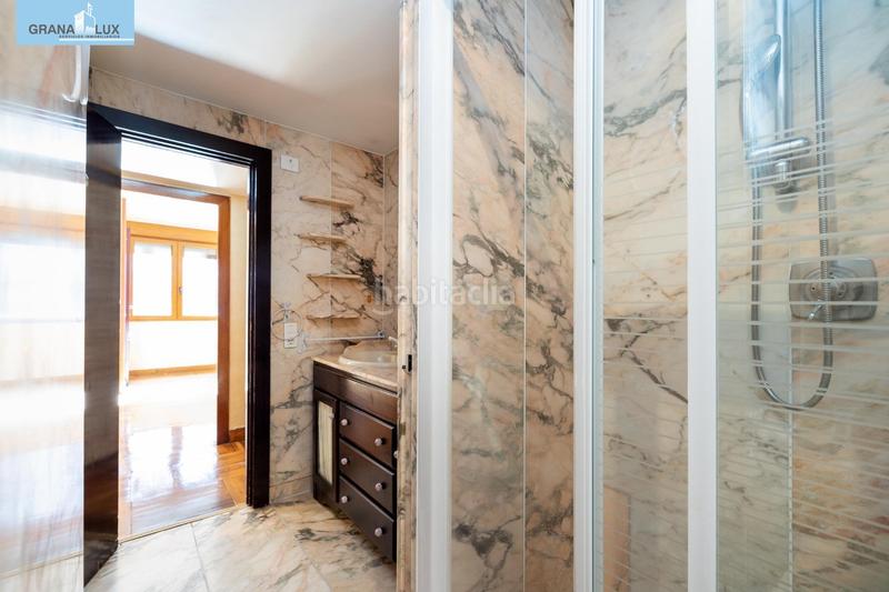 Foto 0f3671d8-a836-4f11-b5c3-725399f34734. Piso  de lujo en avenida constitución en Plaza de Toros Granada