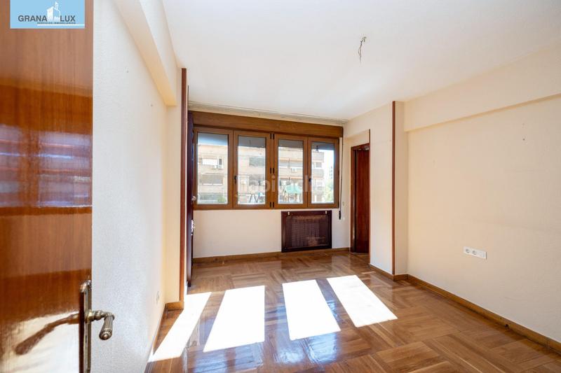 Foto 1547d35a-e558-4509-bd2a-eaf711958d60. Piso  de lujo en avenida constitución en Plaza de Toros Granada