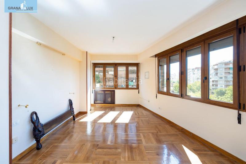 Foto 71707e80-2cae-4979-9a80-ca3908534d72. Piso  de lujo en avenida constitución en Plaza de Toros Granada