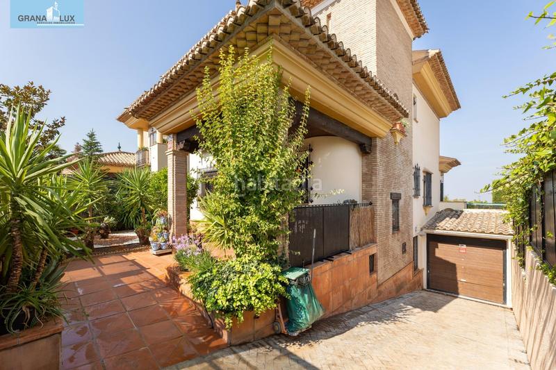 Foto ad556228-8364-42cf-8530-1f176f61cfa7. Chalet en calle camelia 4 chalet independiente en el barrio para entrar a vivir! en Monachil