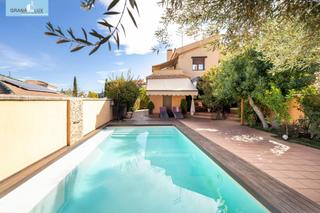 Chalet en Ogíjares. Casa de ensueño en ogíjares a un paso del centro de granada!