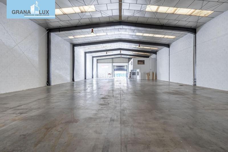 Foto 6db54986-a6d1-46a4-8f56-1244afc9896f. Nau industrial a Ogíjares