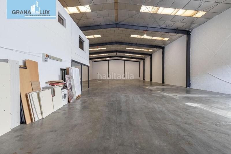 Foto be7130cd-01da-4f58-b95d-dcd1bf142614. Nau industrial a Ogíjares