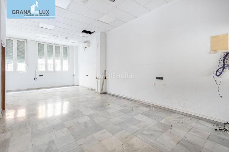 Foto ed6af233-7352-496e-aecf-78b40b512672. Locale commerciale in Camino de Ronda Granada