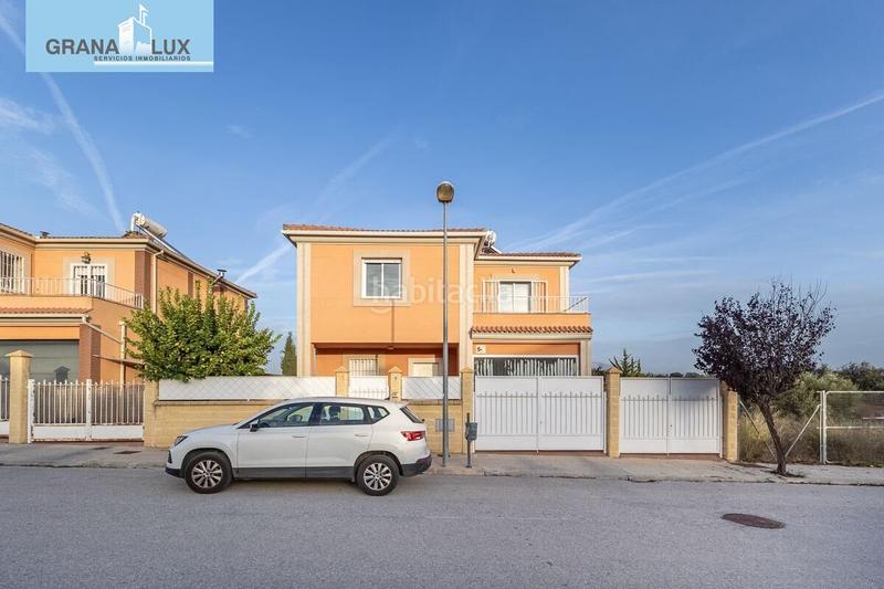 Foto cbf33479-078d-4442-ad34-d9ae4e9f166c. Casa precioso chalet en Atarfe