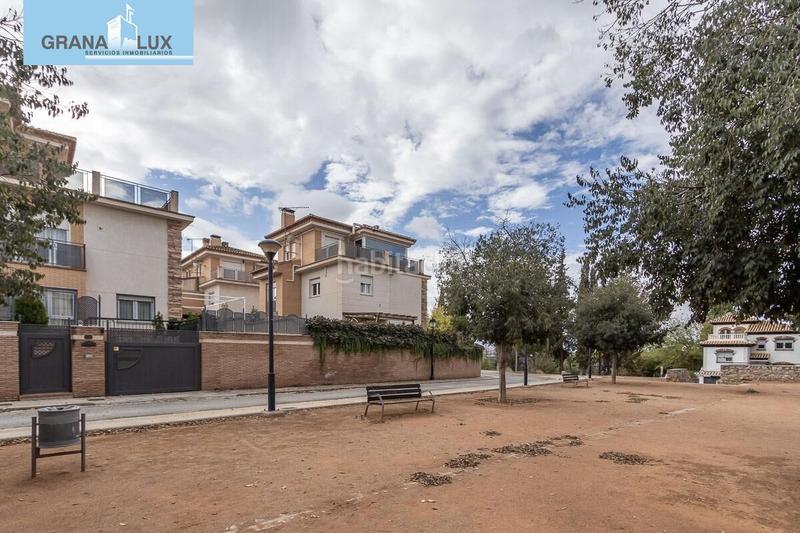 Foto b4d84c18-5201-4b92-a99a-38455bfe1331. Casa espectacular casa junto al c.c. serrallo en Camino de los Neveros - Serrallo Granada
