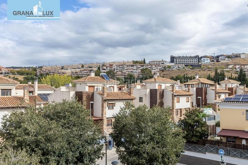 Foto cee389bf-b61b-44c9-80c4-c3c38f1d8f69. Casa espectacular casa junto al c.c. serrallo en Camino de los Neveros - Serrallo Granada