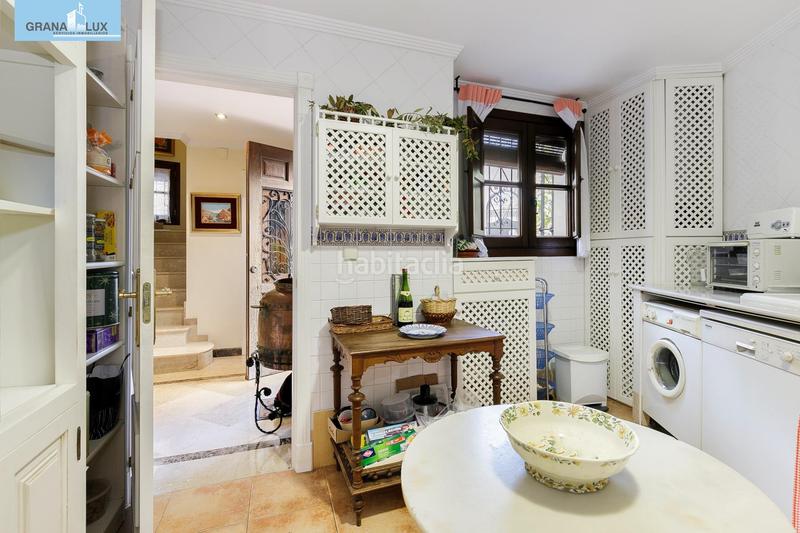 Foto 4df8f94c-c1bb-4e6d-9789-0cfb4ac79b07. Casa pareada chalet pareado en el albayzín en Barrio de Albaicín Granada