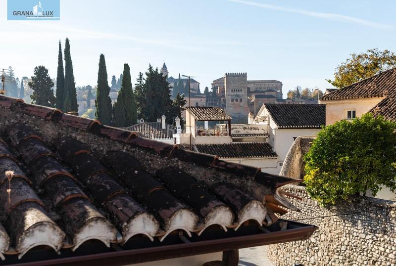 Foto bf2c5cfe-d2c8-430b-8d95-545cde894056. Casa pareada chalet pareado en el albayzín en Barrio de Albaicín Granada