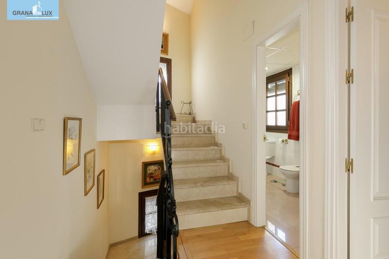 Foto bf7efbd8-d972-4aeb-ba09-802ebf4a5777. Casa pareada chalet pareado en el albayzín en Barrio de Albaicín Granada