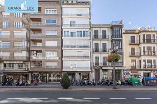 Appartement à Fígares. Piso en acera del darro